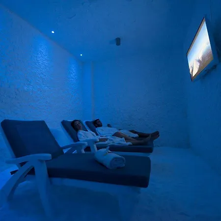 Tofinis 4* 아이아 나파