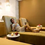 Tofinis Hotel