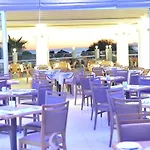 Tofinis Hotel
