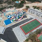 Otel Tofinis 4*