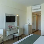 Tofinis Otel 4*
