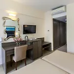 Otel Tofinis 4*