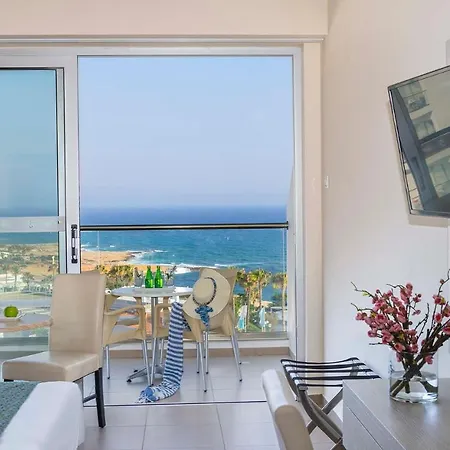 Tofinis Hotel