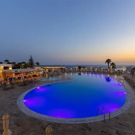 Hotel Tofinis 4*