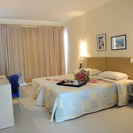 Tofinis Hotel Ayia Napa