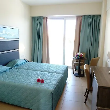 Tofinis 酒店 圣纳帕