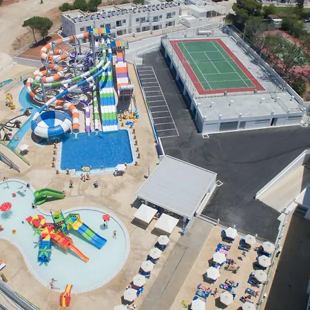Hotel Tofinis
