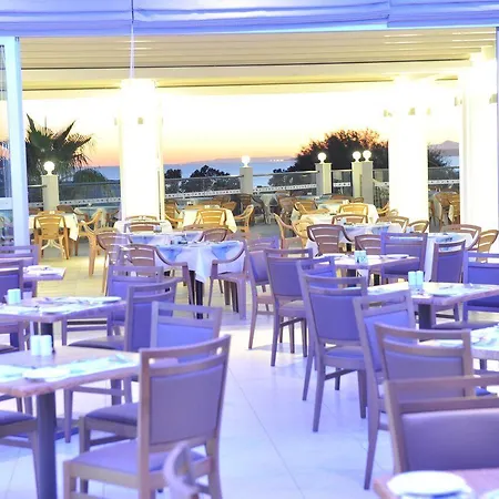 Tofinis Hotell