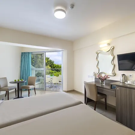 Hotell Tofinis