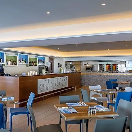 Tofinis Hotel