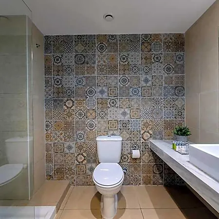 Hotel Tofinis