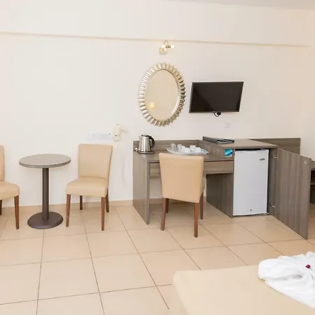 Hotell Tofinis