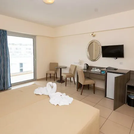 Tofinis Hotell Ayia Napa