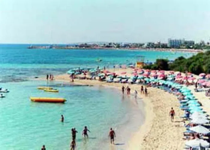 Tofinis Hotel Ayia Napa