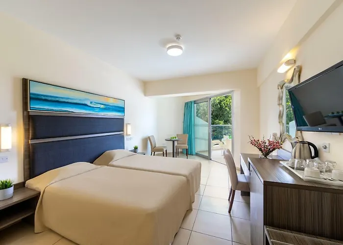 Hotel Tofinis Ayia Napa