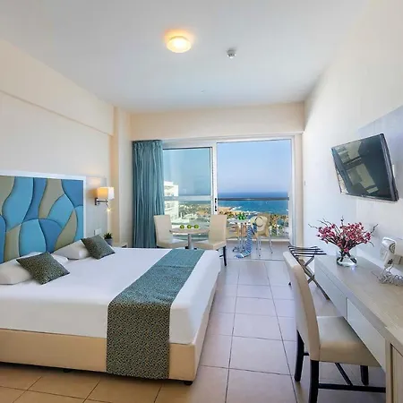 Tofinis Hotel Agia Napa