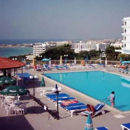 Tofinis Hotel