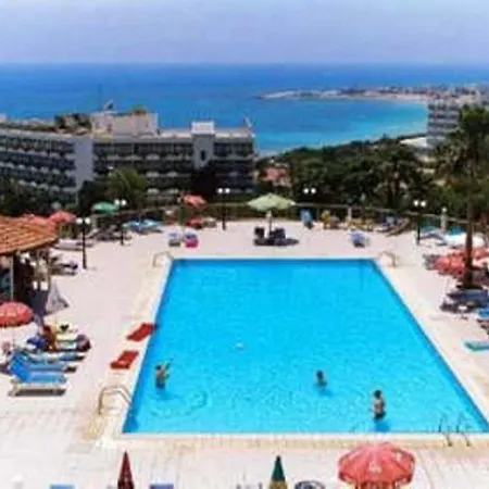 Hotel Tofinis 4*