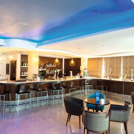 Hotel Tofinis 4*