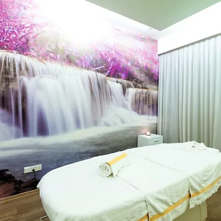 Tofinis Hotel 4*