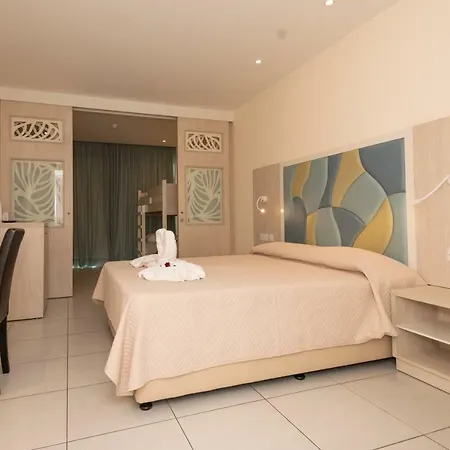 Hotel Tofinis 4*