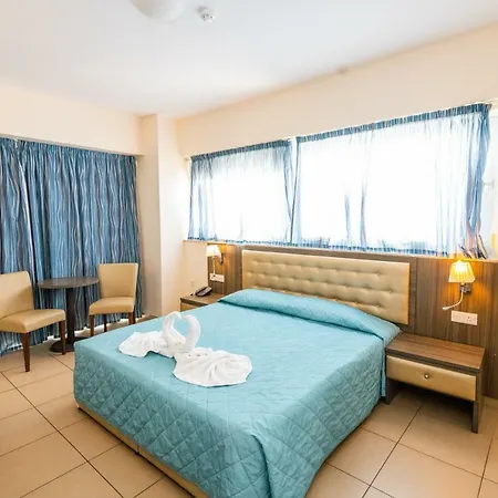 Hotel Tofinis 4*